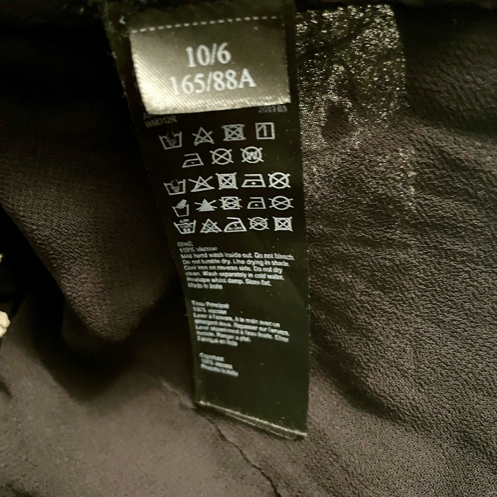 Amalie Hearts Top – Romantic & Modern Elegance - Picture 7 of 8